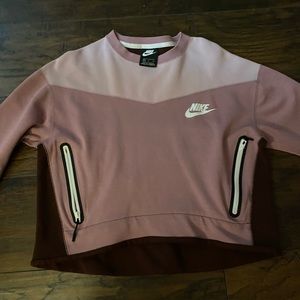 Nike crop sweatshirt: SIZE MEDIUM